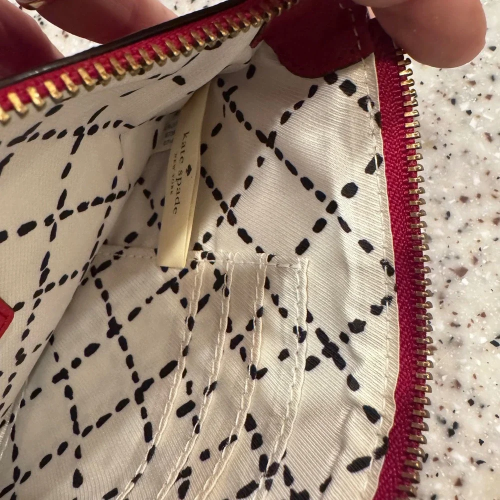 Kate Spade‎ New York Saffiano Leather Wristlet Clutch Red Gold Hardware8x5 EUC